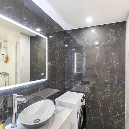 Appartemet A Cannes/plage/centre Апартаменты Канны